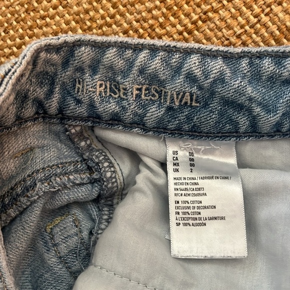 American Eagle Hi-Rise Festival Shorts Size 00 - Picture 4 of 4